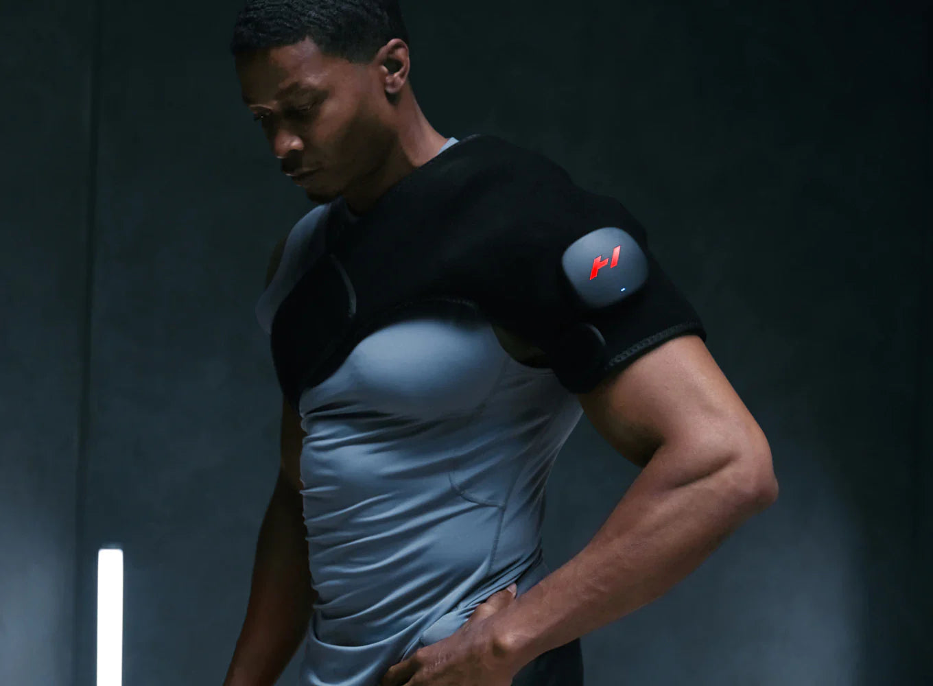 Venom 2 Shoulder - Hyperice Middle East